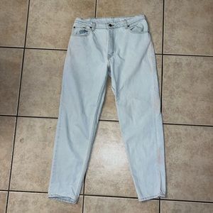 Women’s vintage levis 550 medium length USA made